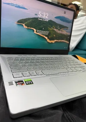 New Laptop Asus ROG Zephyrus G14 16GB AMD Ryzen 9 SSD 512GB