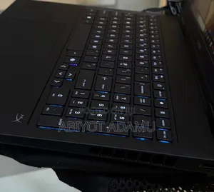 New Laptop HP Omen 17 32GB AMD Ryzen 9 SSD 1T