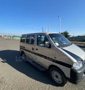 Suzuki Eeco 2024 Gray