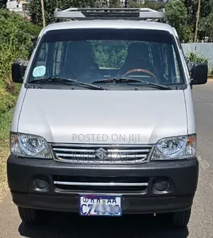 Suzuki Eeco 2025 Silver