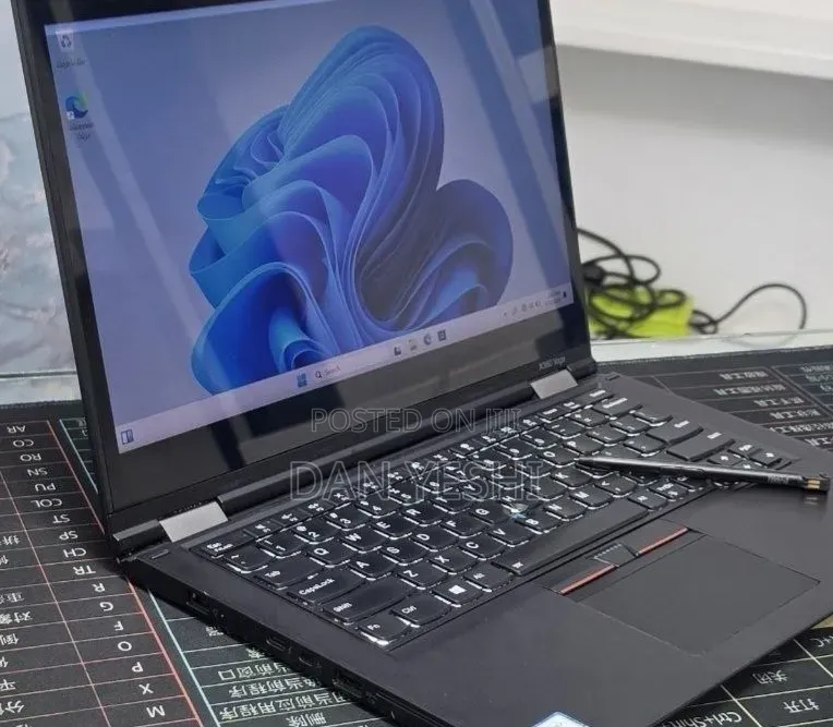 New Laptop Lenovo ThinkPad X380 Yoga 16GB Intel Core i5 SSD 256GB