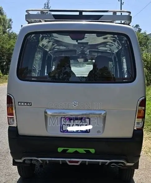 Suzuki Eeco 2025 Silver