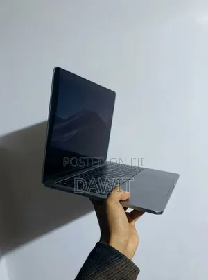Laptop Apple MacBook Pro 2017 8GB Intel Core i5 SSD 128GB