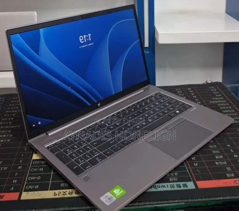 New Laptop HP Zbook Studio G7 16GB Intel Core i7 SSD 512GB