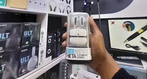 THETA Earbuds