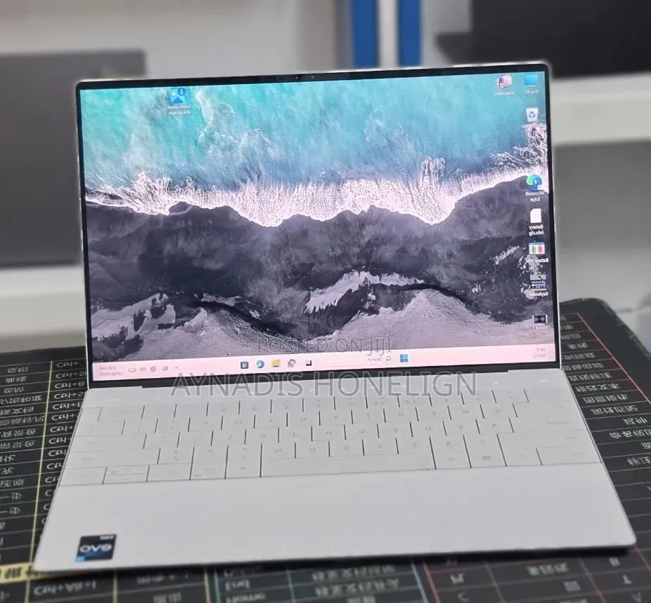 New Laptop Dell XPS 13 16GB Intel Core i7 SSD 512GB