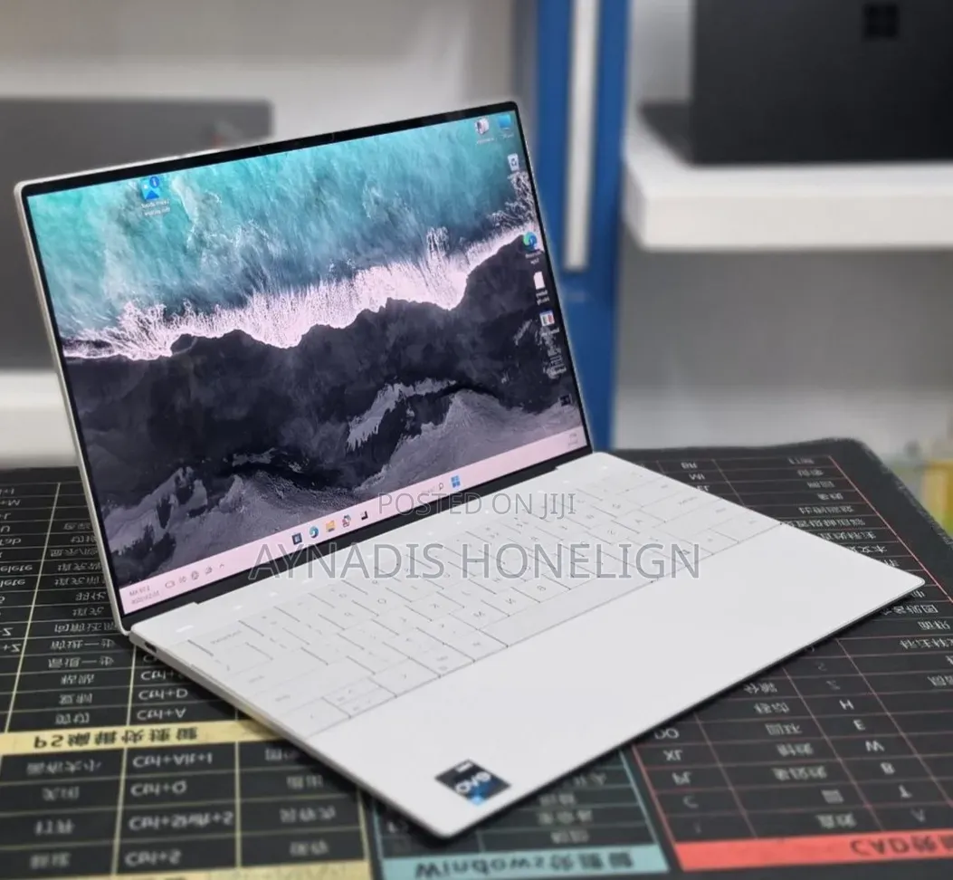 New Laptop Dell XPS 13 16GB Intel Core i7 SSD 512GB