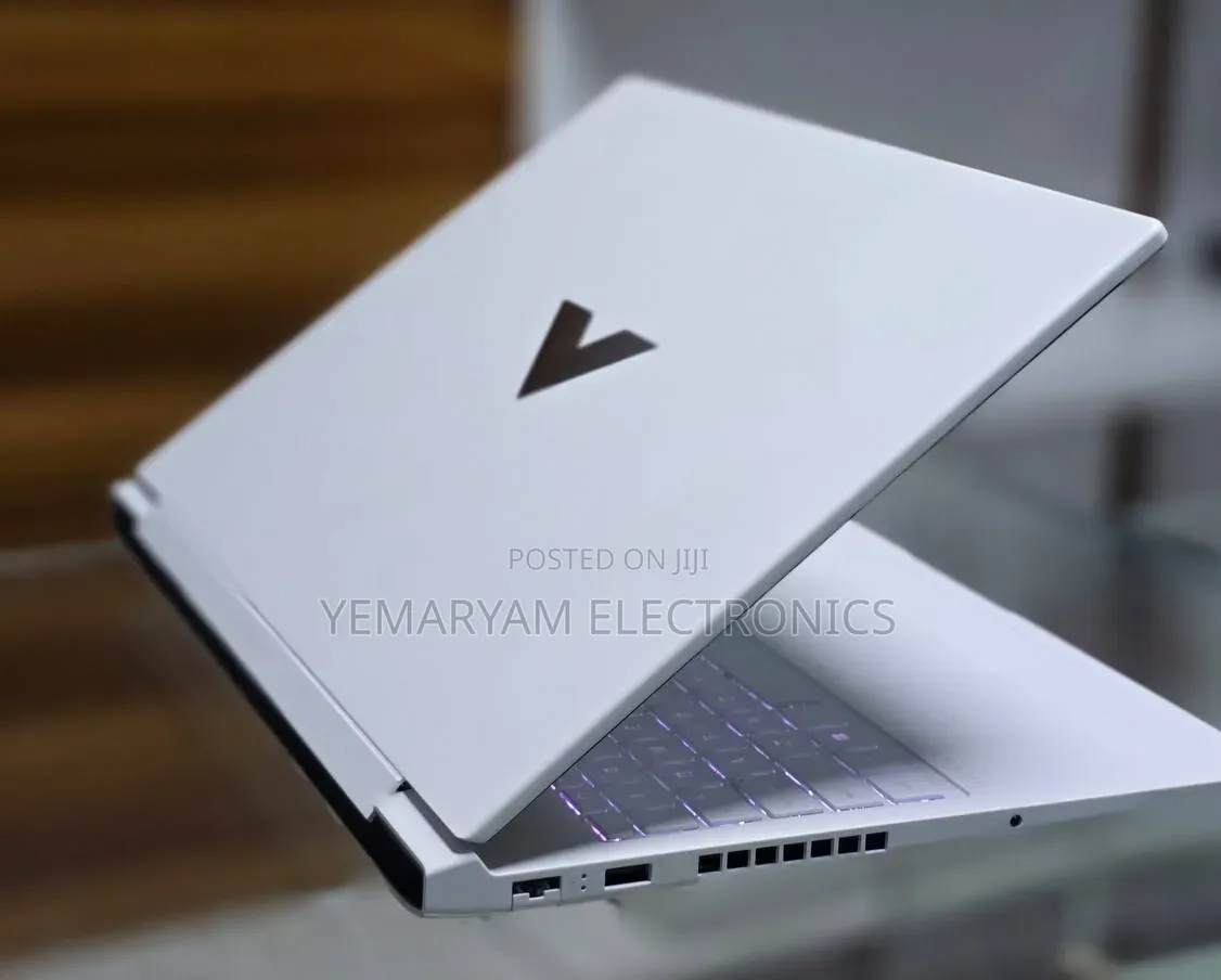 New Laptop HP Victus 16 16GB AMD Ryzen 7 SSD 1T