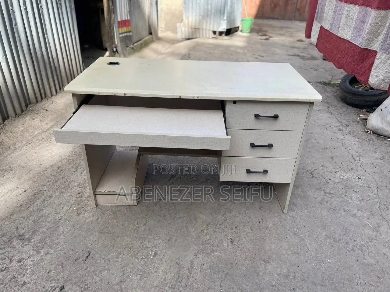 Office Desk With 3Drawers, Lock and Keyboard Tray-Used