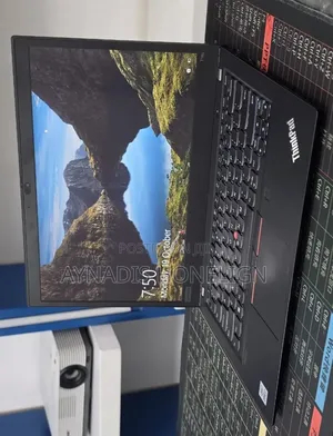 New Laptop Lenovo ThinkPad T14 16GB Intel Core i7 SSD 512GB