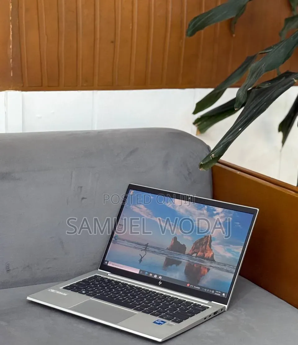 New Laptop HP EliteBook 840 8GB Intel Core i5 SSD 512GB