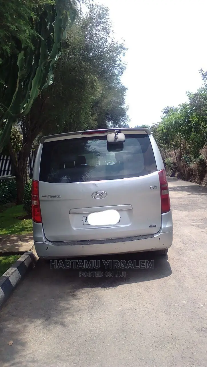 Hyundai Starex 2012 Silver