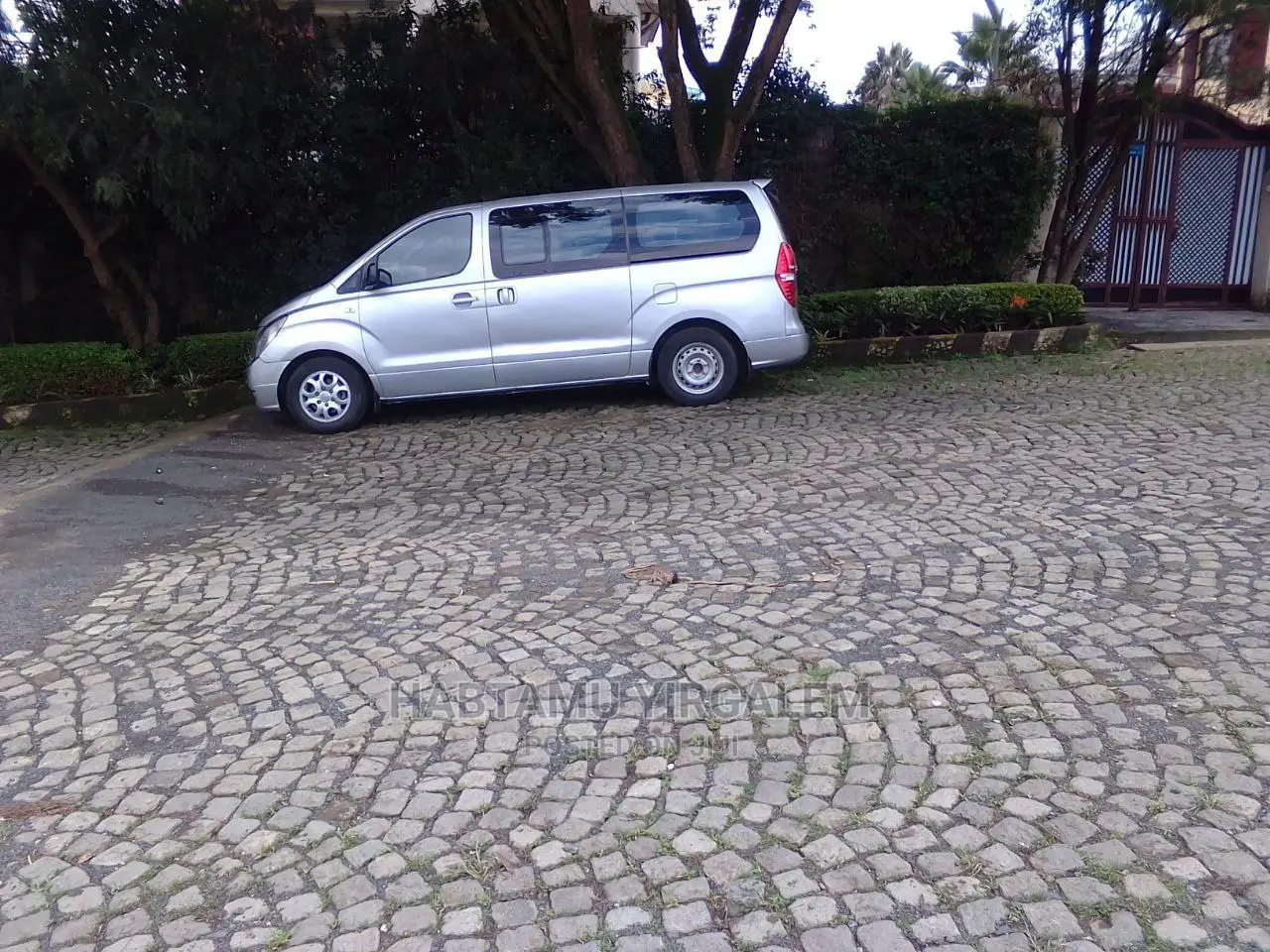 Hyundai Starex 2012 Silver