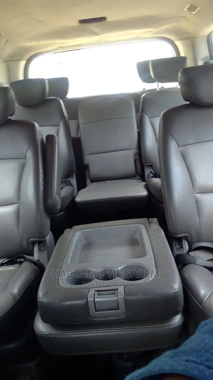 Hyundai Starex 2012 Silver