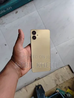 Samsung Galaxy A06 64 GB Gold