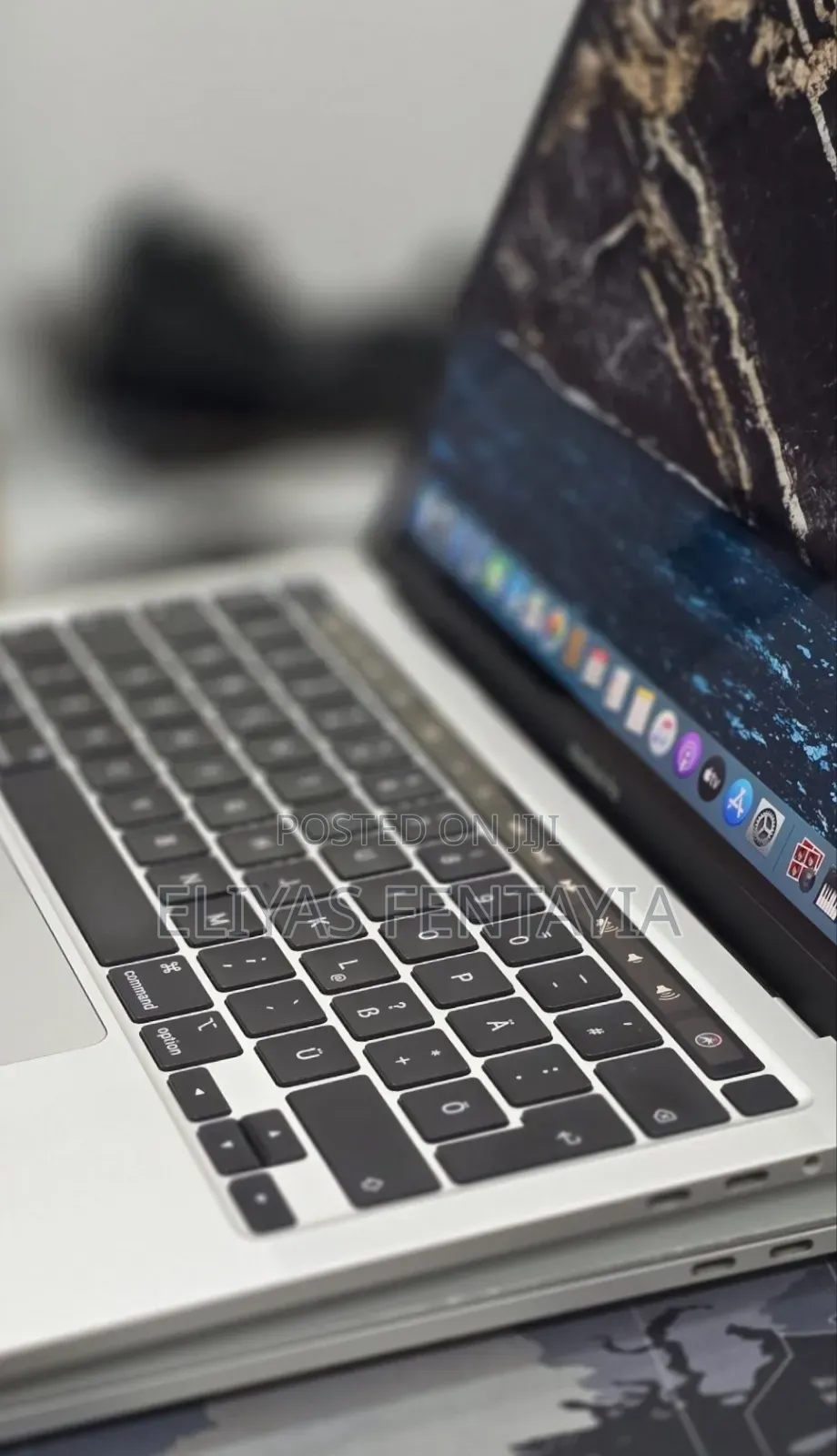 New Laptop Apple MacBook Pro 2020 32GB Intel Core i7 SSD 512GB