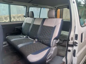 Toyota HiAce 2010 White