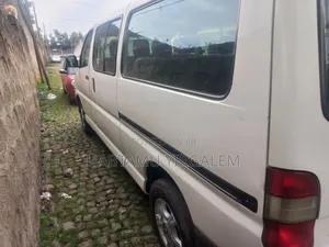 Toyota HiAce 2010 White