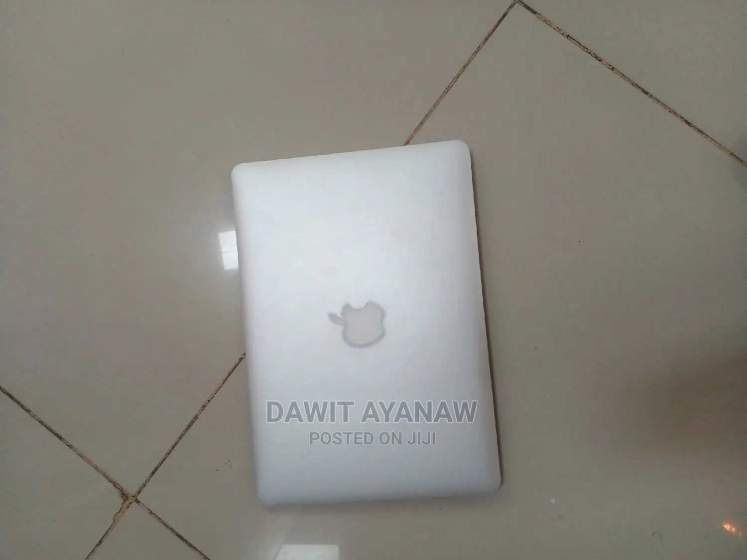 New Laptop Apple MacBook 2017 8GB Intel Core I5 SSD 128GB