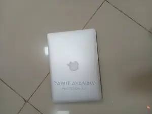 New Laptop Apple MacBook 2017 8GB Intel Core I5 SSD 128GB