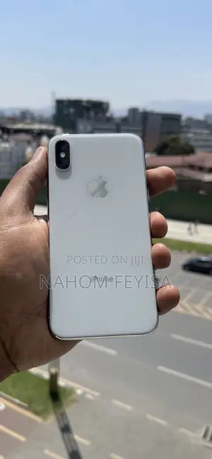 Apple iPhone X 64 GB White