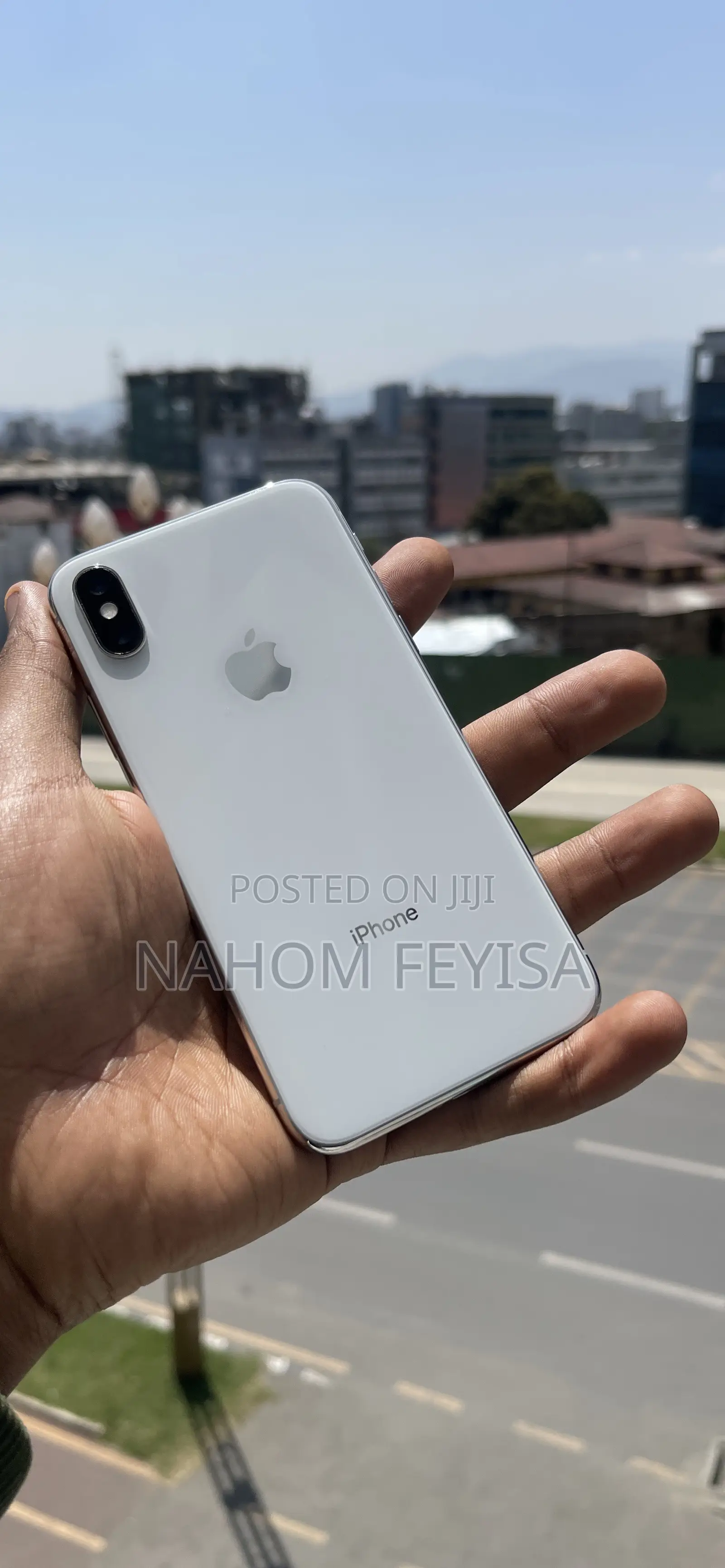 Apple iPhone X 64 GB White