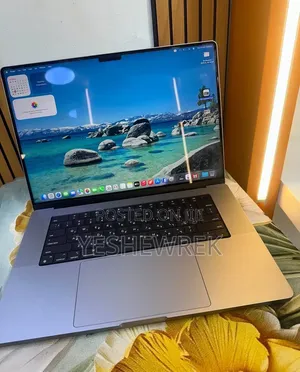 New Laptop Apple MacBook Pro 2019 32GB Apple M1 SSD 512GB