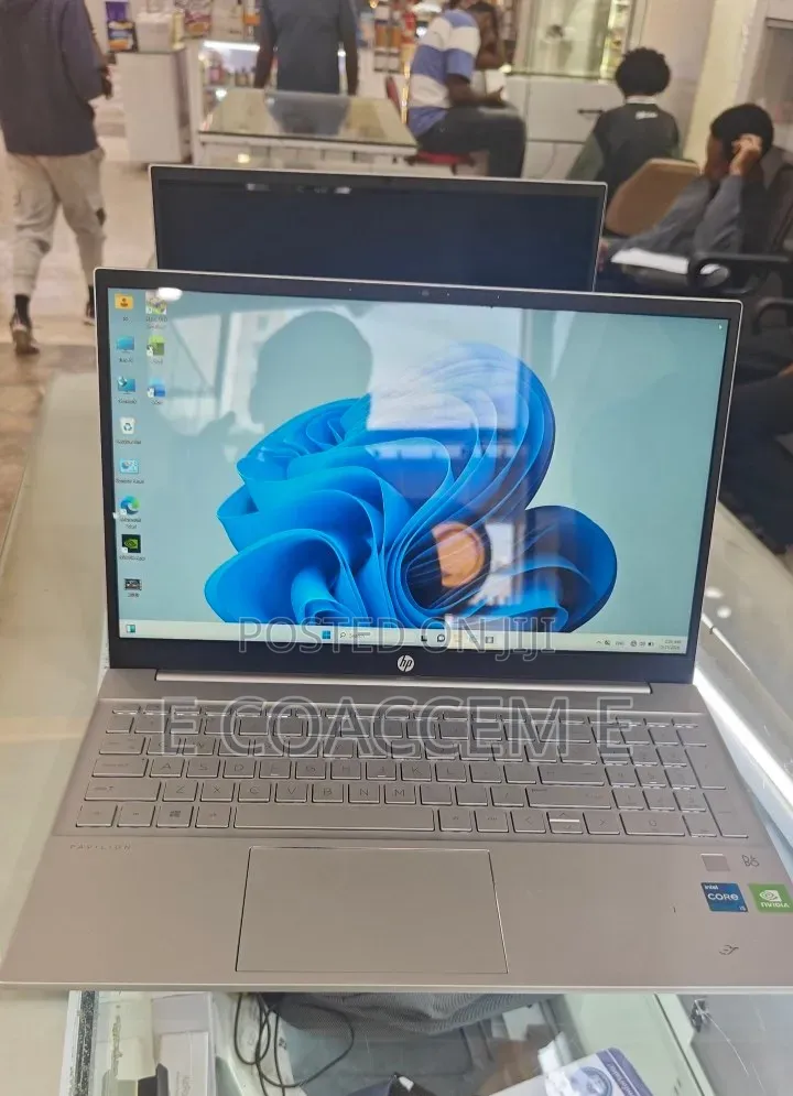 New Laptop HP Pavilion 15 16GB Intel Core i5 SSD 512GB