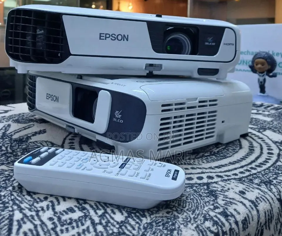 Brand New EPSON Projector