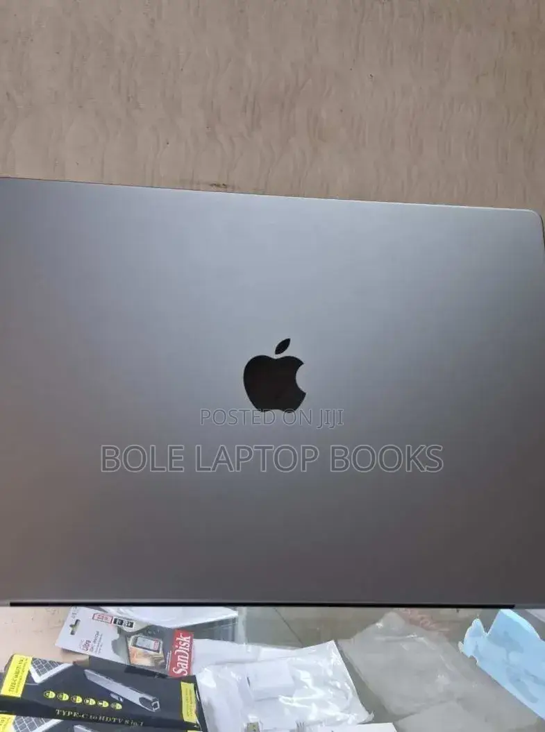 New Laptop Apple MacBook Pro 2021 M1 16GB Apple M1 SSD 1T