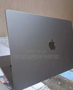 New Laptop Apple MacBook Pro 2021 M1 16GB Apple M1 SSD 1T