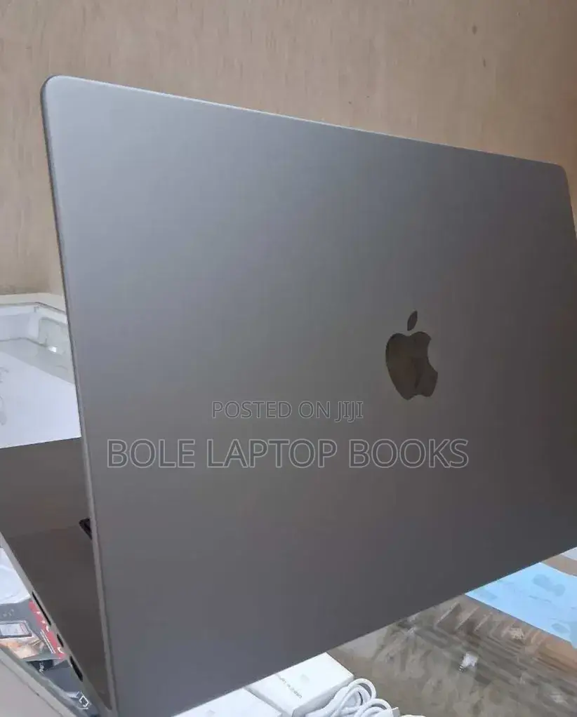 New Laptop Apple MacBook Pro 2021 M1 16GB Apple M1 SSD 1T