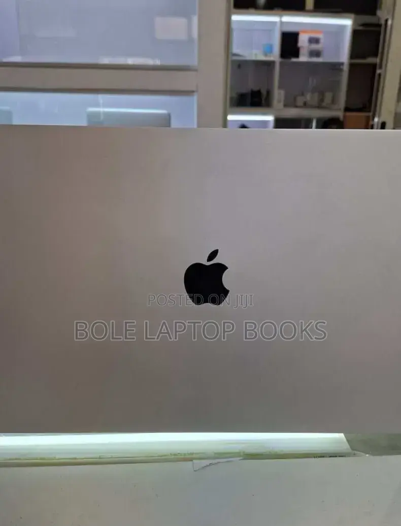New Laptop Apple MacBook Pro 2021 M1 16GB Apple M1 SSD 1T