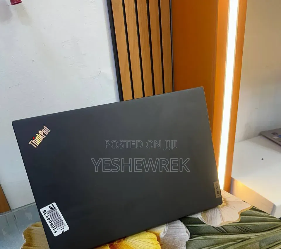 New Laptop Lenovo ThinkPad X1 Carbon 16GB Intel Core i5 SSD 512GB