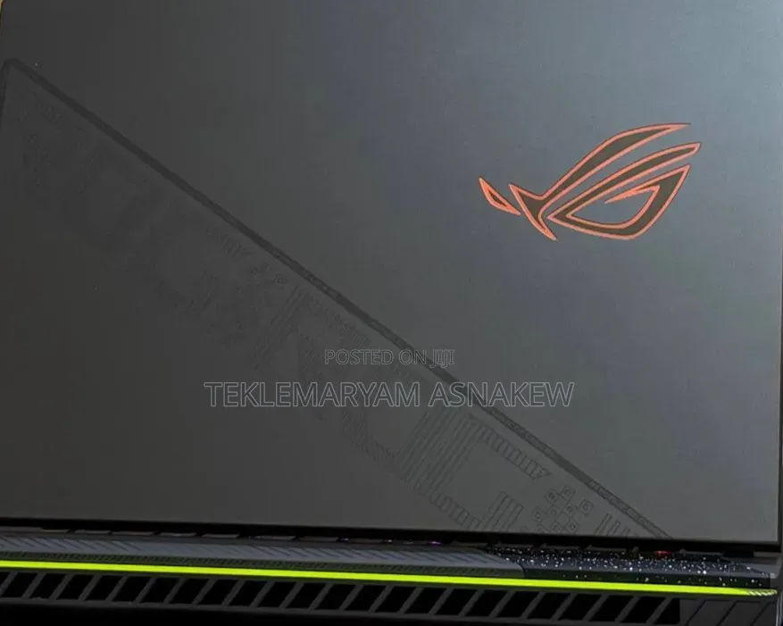 New Laptop Asus ROG Strix G16 16GB Intel Core i9 SSD 1T
