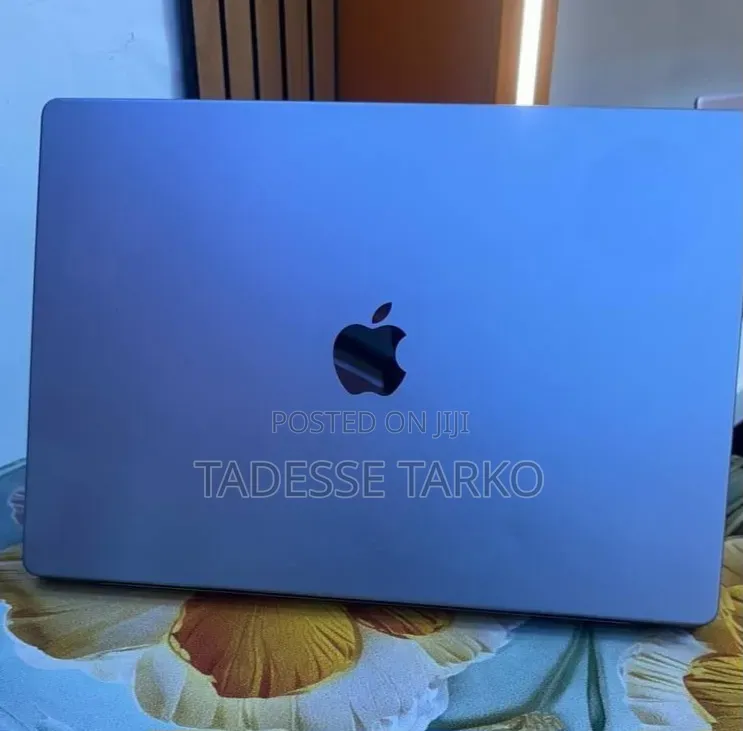 New Laptop Apple MacBook Pro 2021 M1 32GB Apple M1 Pro SSD 512GB