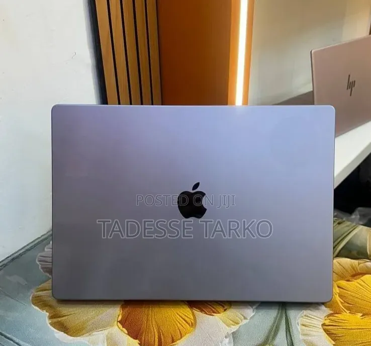 New Laptop Apple MacBook Pro 2021 M1 32GB Apple M1 Pro SSD 512GB