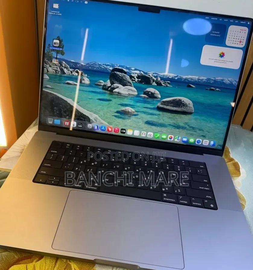 New Laptop Apple MacBook Pro 2021 M1 32GB Apple M1 Pro SSD 512GB
