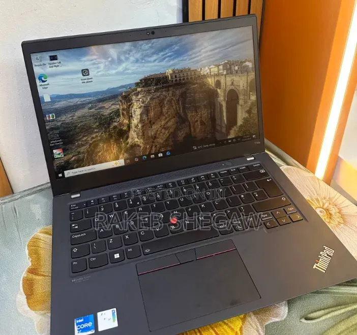 New Laptop Lenovo ThinkPad T14 16GB Intel Core i5 SSD 512GB
