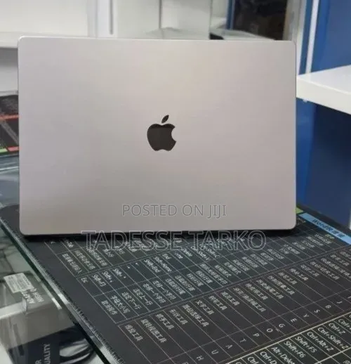 New Laptop Apple MacBook Pro 2021 M1 32GB Apple M1 Pro SSD 512GB