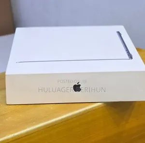 New Laptop Apple MacBook Air 2026 M5 16GB Apple M5 SSD 512GB