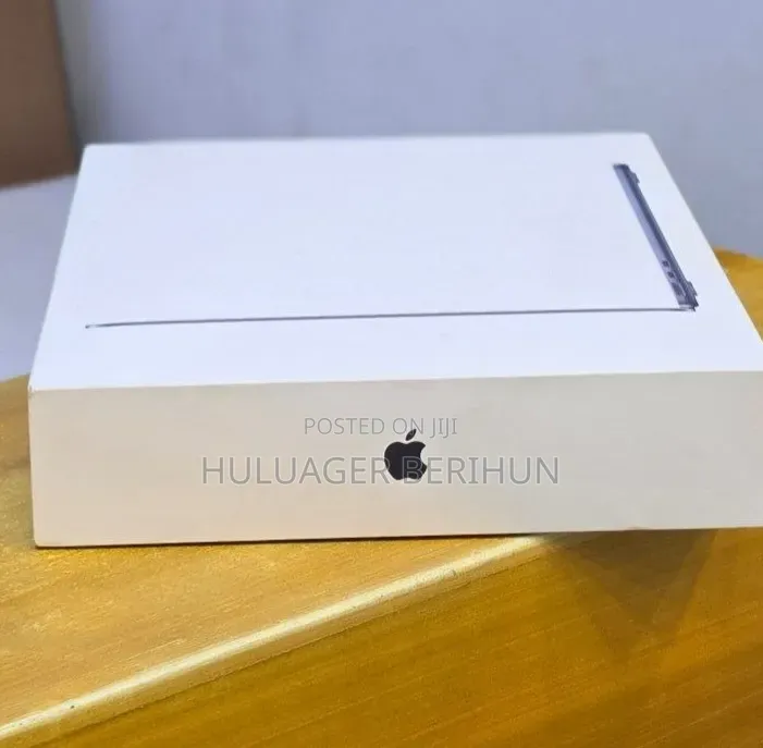 New Laptop Apple MacBook Air 2026 M5 16GB Apple M5 SSD 512GB