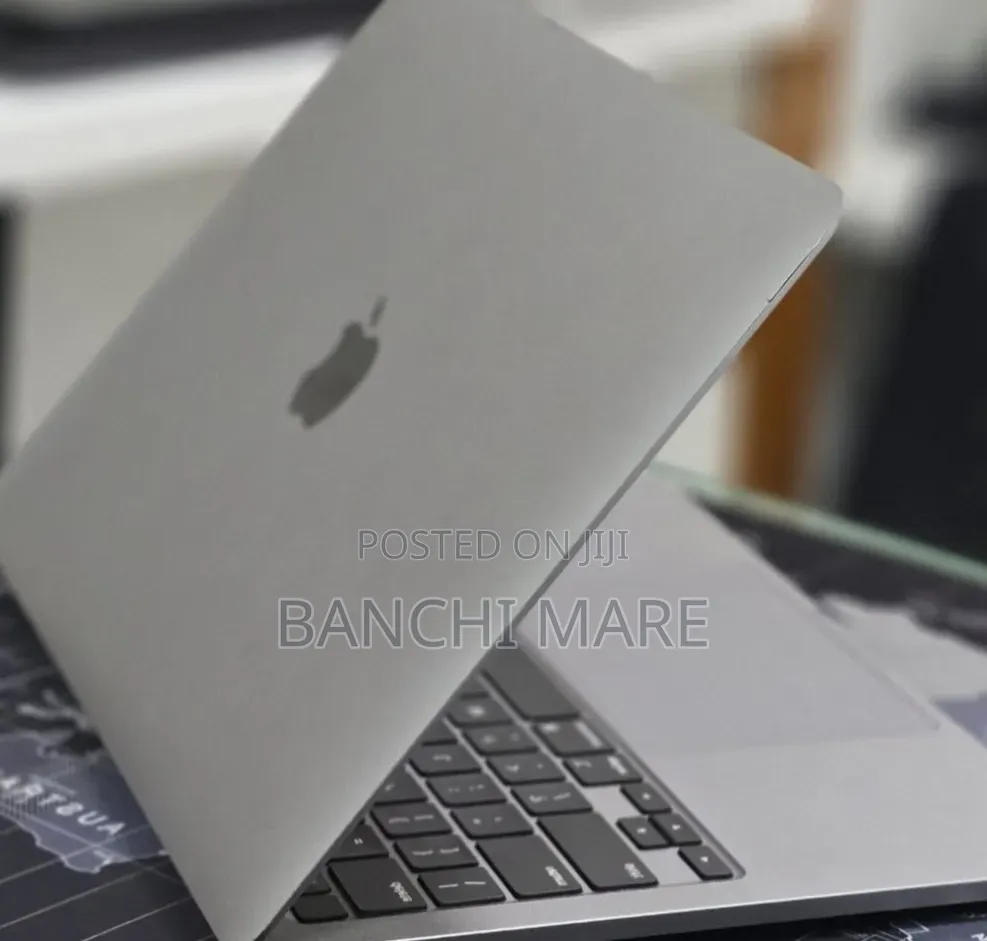 New Laptop Apple MacBook Pro 2020 M1 16GB Apple M1 SSD 512GB