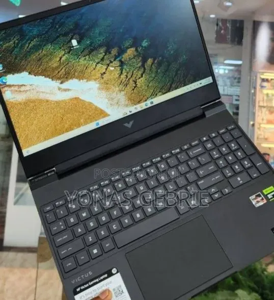 New Laptop HP 16GB AMD Ryzen 7 SSD 1T