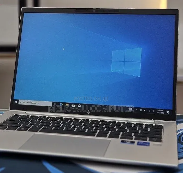 New Laptop HP EliteBook 630 G10 16GB Intel Core i7 SSD 512GB