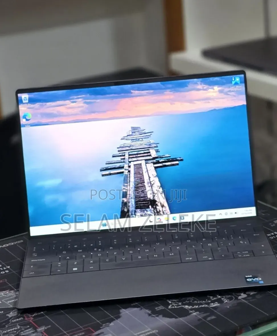 New Laptop Dell 16GB Intel Core i7 SSD 512GB