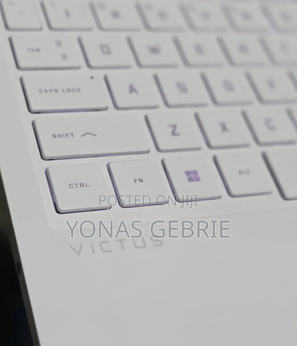 New Laptop HP Victus 16 16GB AMD Ryzen 7 SSD 1T