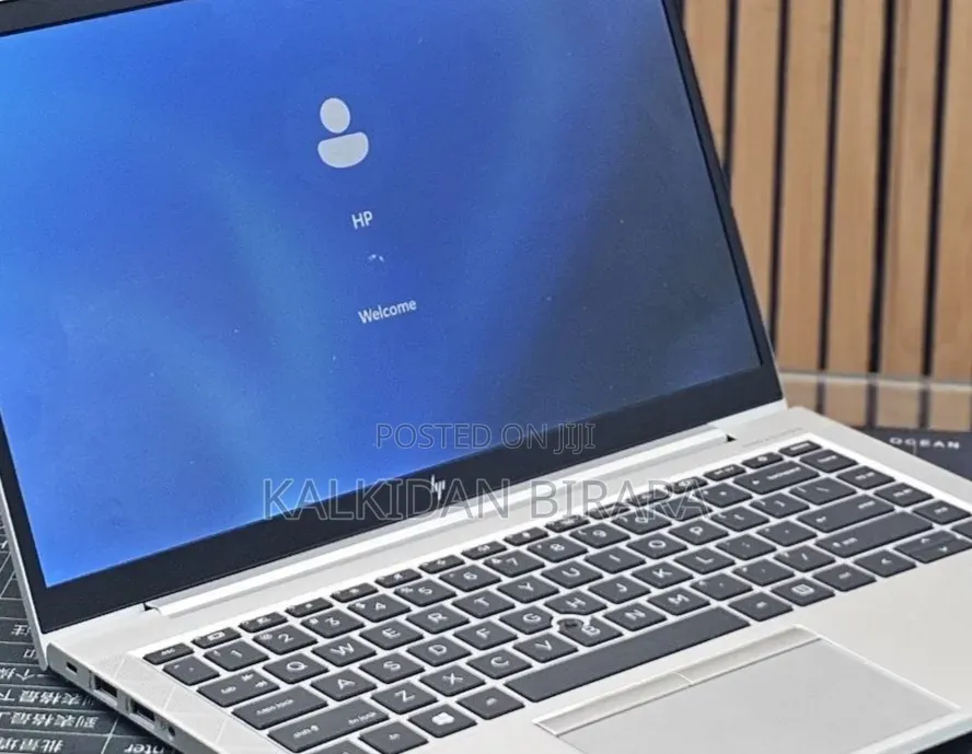 New Laptop HP EliteBook 840 G7 16GB Intel Core i5 SSD 512GB