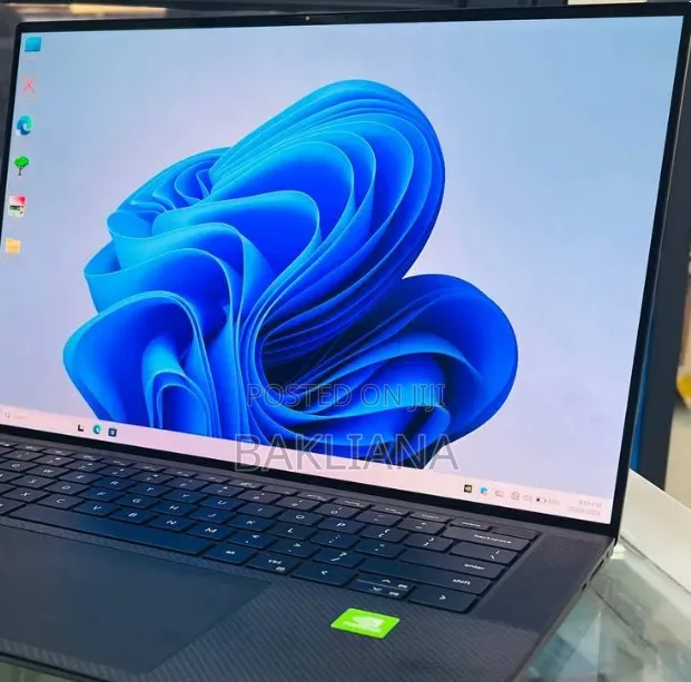 New Laptop Dell Precision 5570 16GB Intel Core i7 SSD 512GB