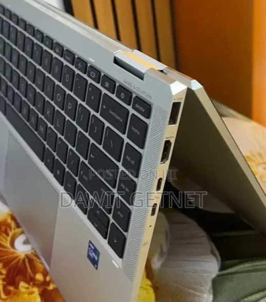 New Laptop HP EliteBook 1040 G8 32GB Intel Core i7 SSD 512GB